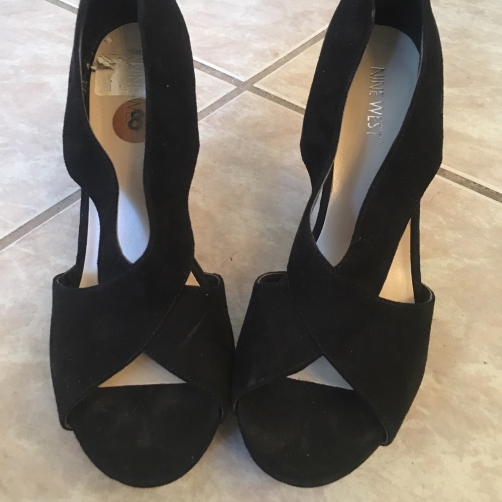 Black Wedges